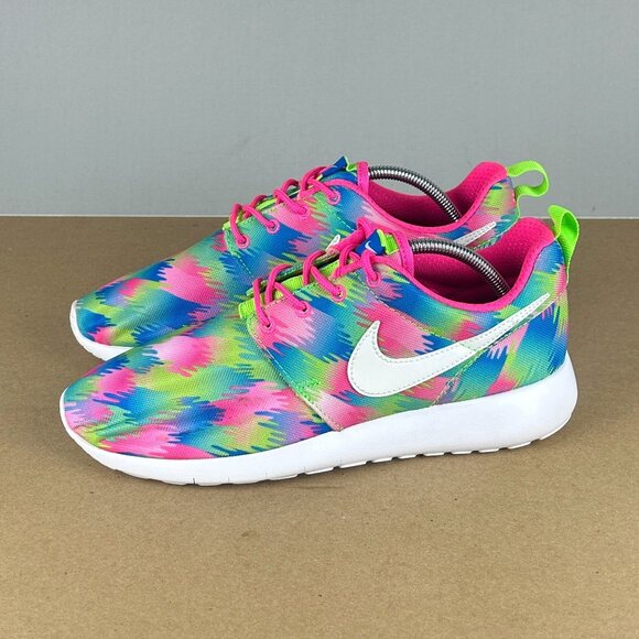 Nike Roshe One Print Pink Blast Electric Green Athletic Shoes Womens 8 Youth 6.5 - Picture 1 of 10